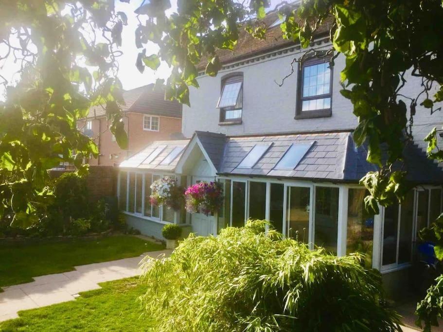 Appartement Henwick House Beautiful Flat,Private Parking, Short Walk To Town à Ludlow Extérieur photo