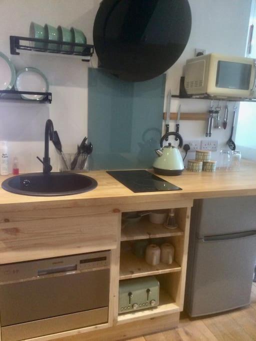 Appartement Henwick House Beautiful Flat,Private Parking, Short Walk To Town à Ludlow Extérieur photo